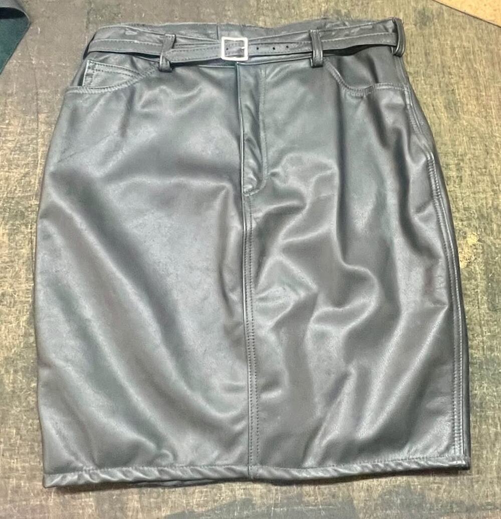 Women's Black Leather Pencil Skirt - Size large - USA MADE
